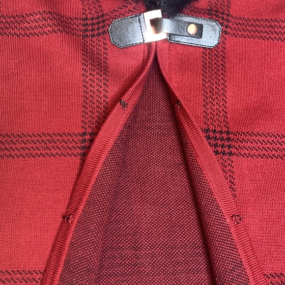 EUC Ivanka Trump Faux Fur Hoodie Black/Burgundy Open Cardigan, SP - Picture 10 of 14